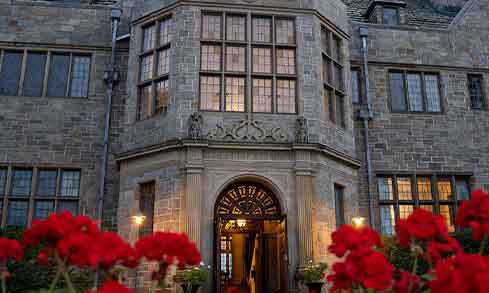 The front entrance of Bellarmine Hall.