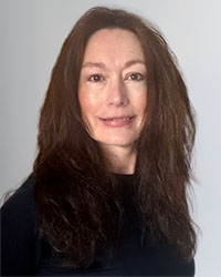 Elizabeth Vienneau headshot