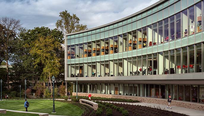 Image of the Dolan School of Business building
