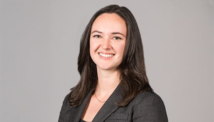 Elizabeth Stone headshot