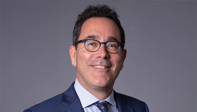 Gavriel Rosenfeld headshot