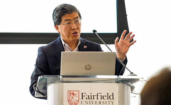 Dean Li addressed the Class of 2027 during Orientation.