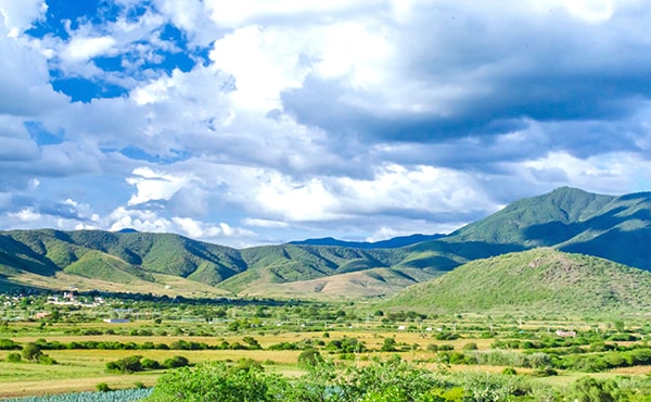 Landscape photo of the Sierra Madre mountain range in northern Mexico. 