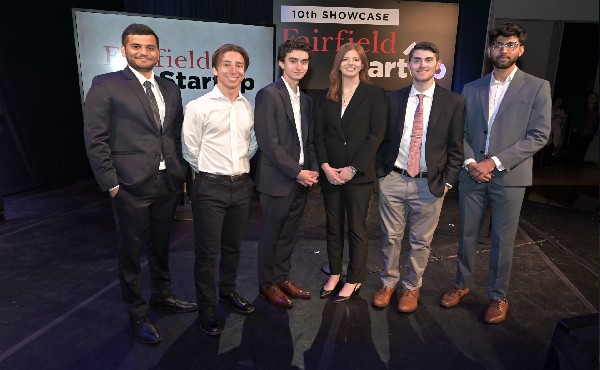 Photo of first place team at the 2022 Fairfield StartUp Showcase, Quantify